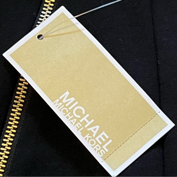 NWT Michael Kors Black Pencil Skirt with Asymmetrical  Zipper - Size 6 - Picture 9 of 11